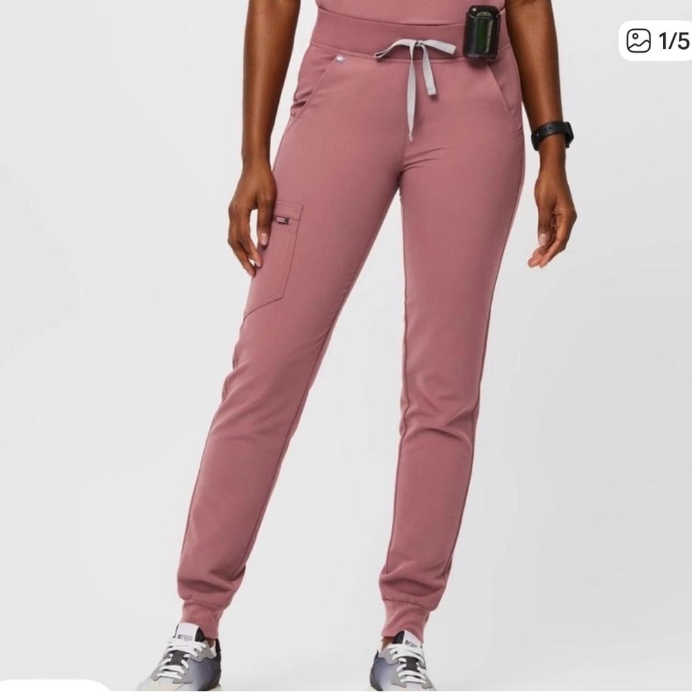 Figs Dusty Rose Jogger Pants